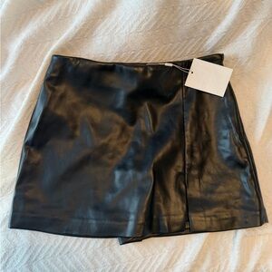 Endless Rose Black Leather Mini Skort Size L NWT